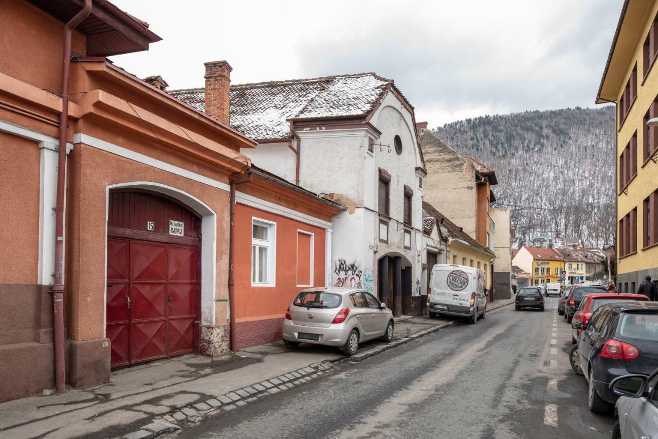 Appartamento Marigold Boutique Braşov Esterno foto